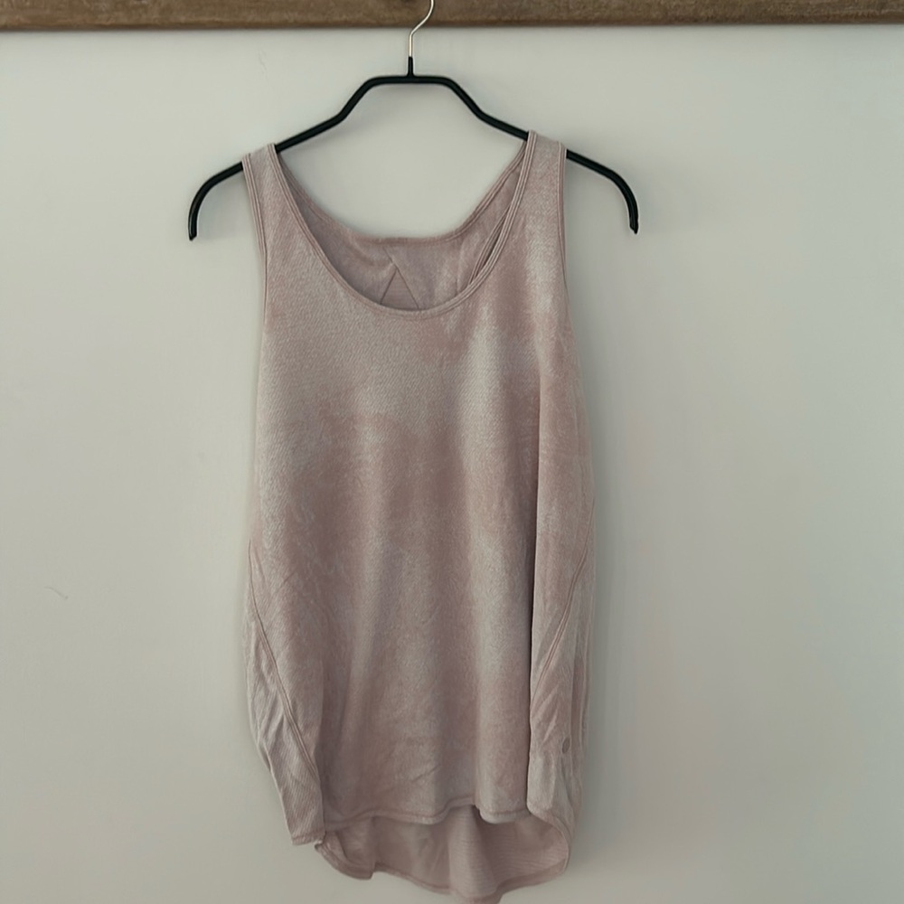 EUC_Lululemon Pink-ish Silver Tank-Top Women’s Medium